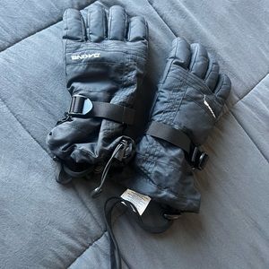 Women’s Dakine Snowboard / Ski Gloves